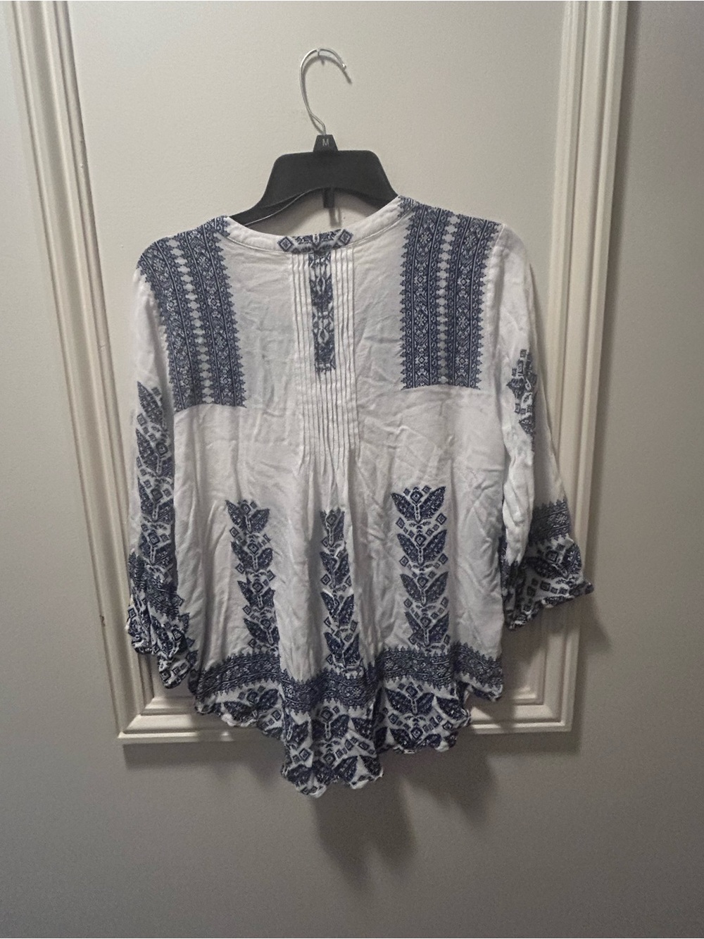 Embroidered White Peasant Blouse with Navy Folk Motif - Picture 4 of 4